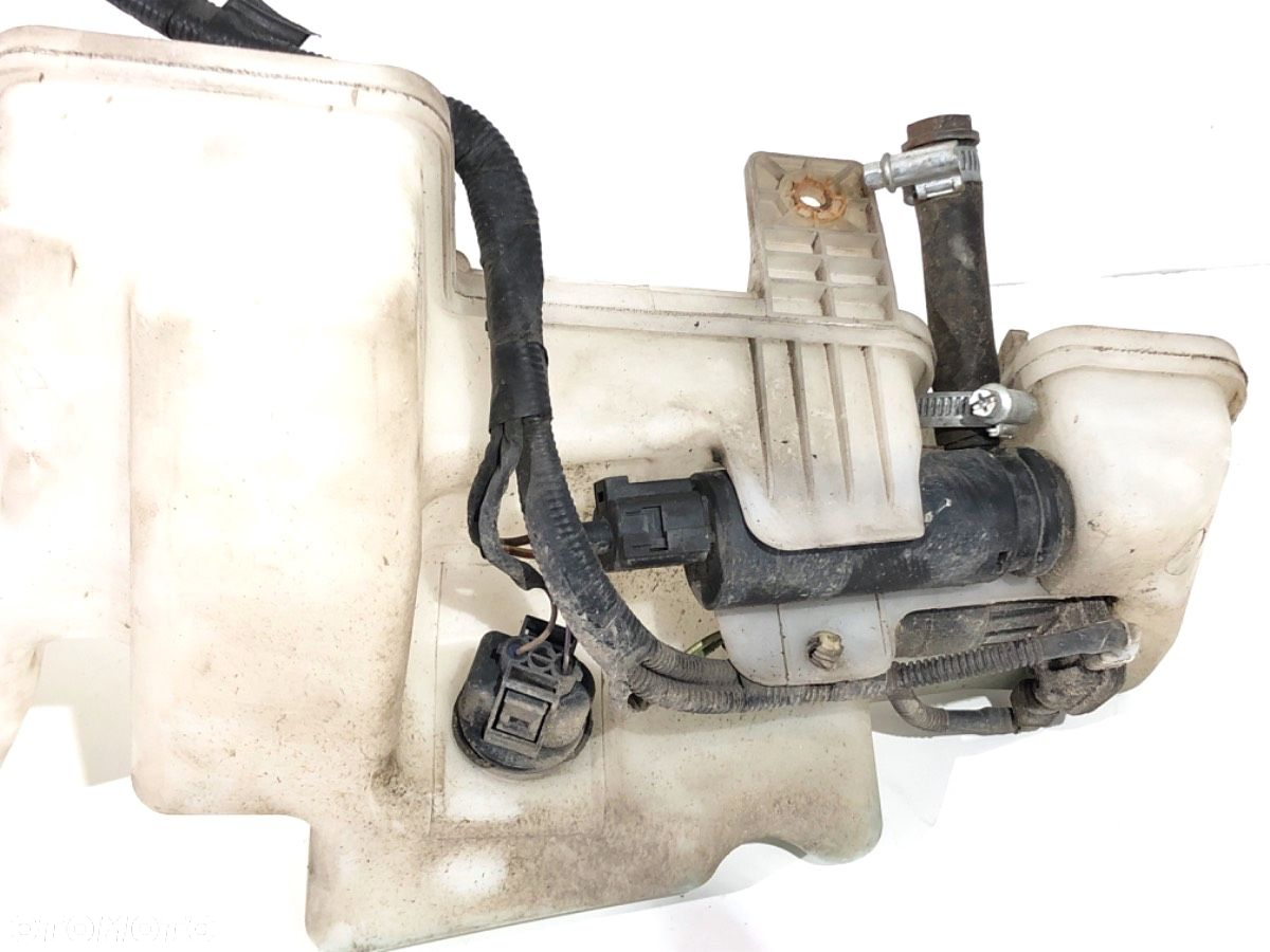 ZBIORNIK SPRYSKIWACZY - 199.00 PLN - VW TOURAN (1T1, 1T2) 2003 - 2010 2.0 TDI 125 kW [170 KM] olej - 3