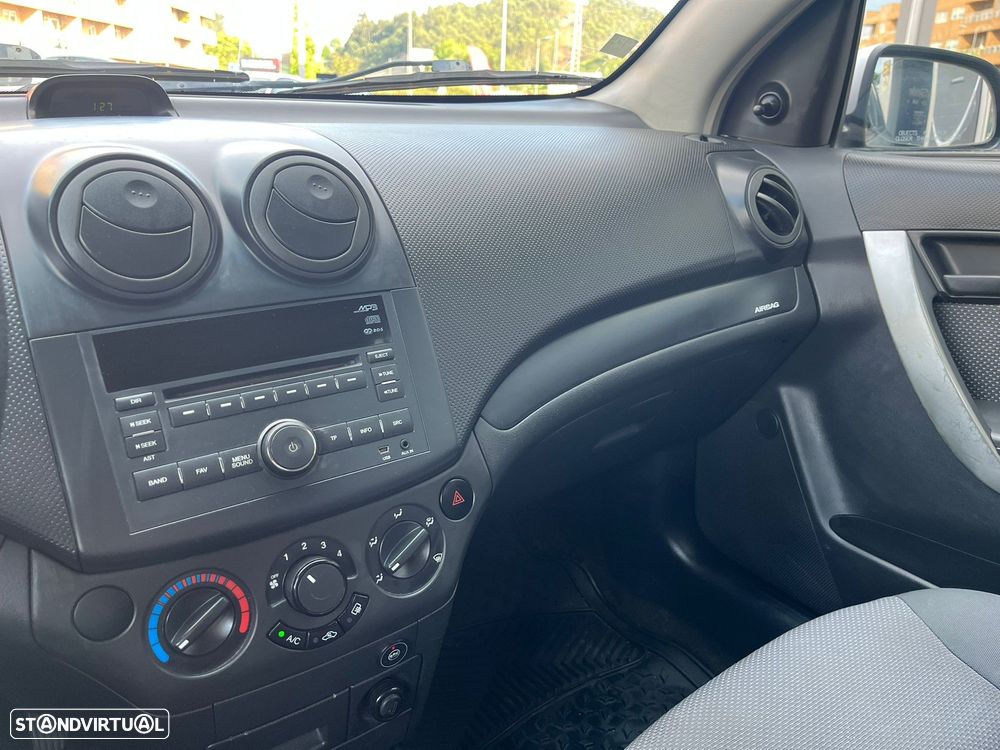 Chevrolet Aveo 1.2 LS Bi-Fuel - 14