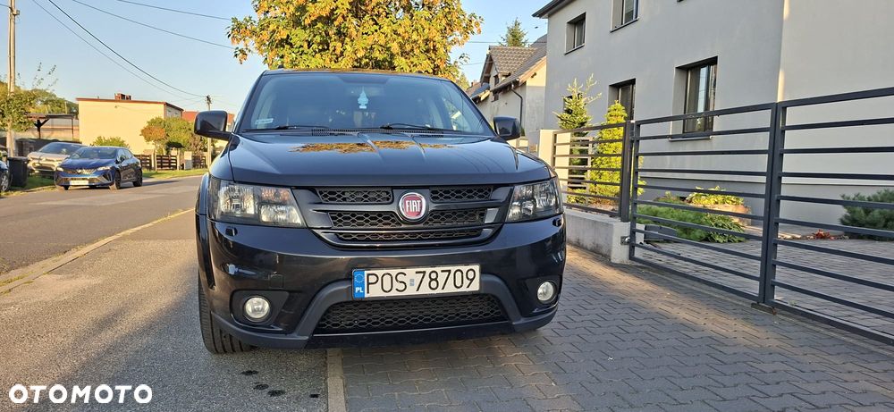 Fiat Freemont 2.0 Multijet Black Code AWD - 4