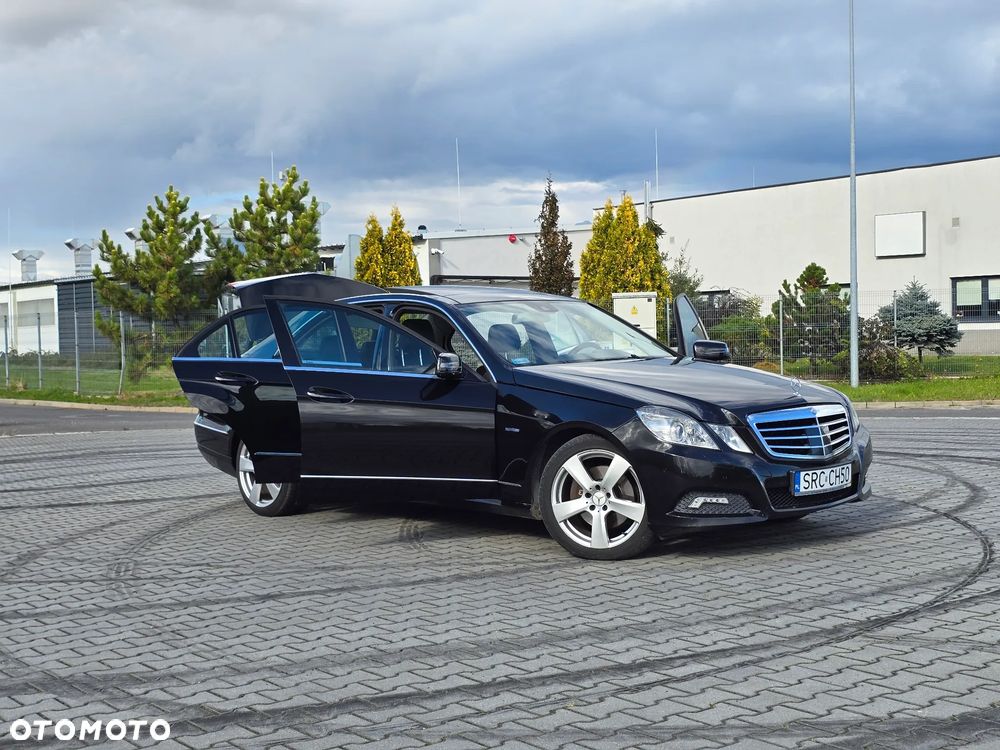 Mercedes-Benz Klasa E - 21