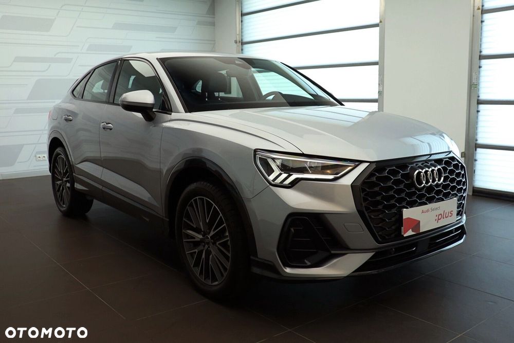 Audi Q3 Sportback - 9