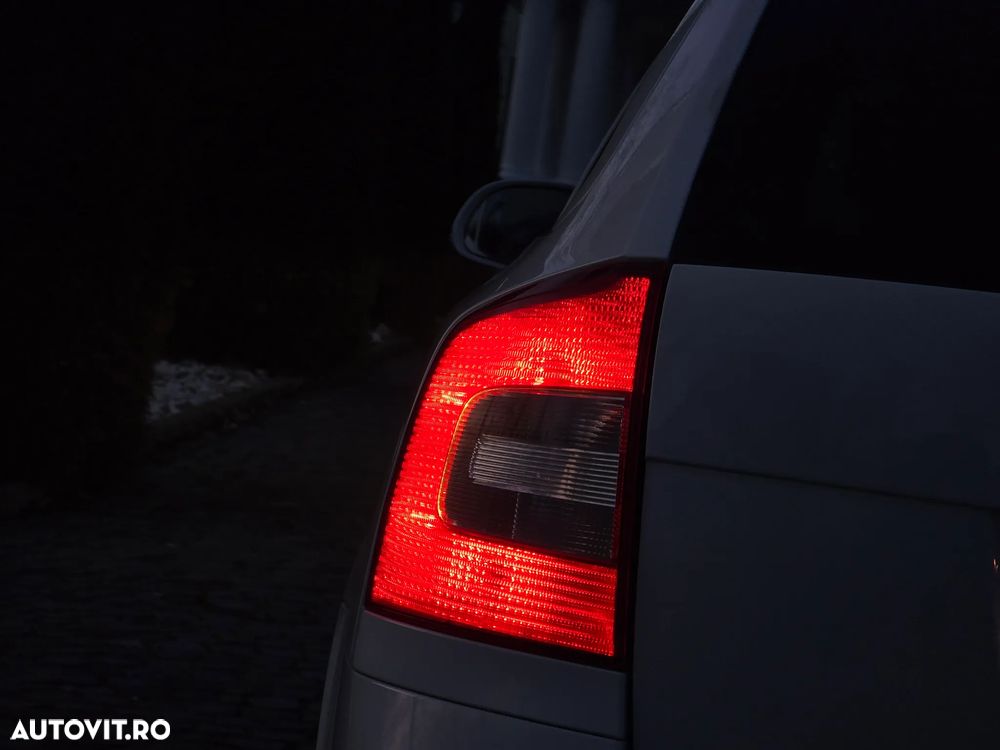 Skoda Octavia 2.0 TDI Business DSG - 29