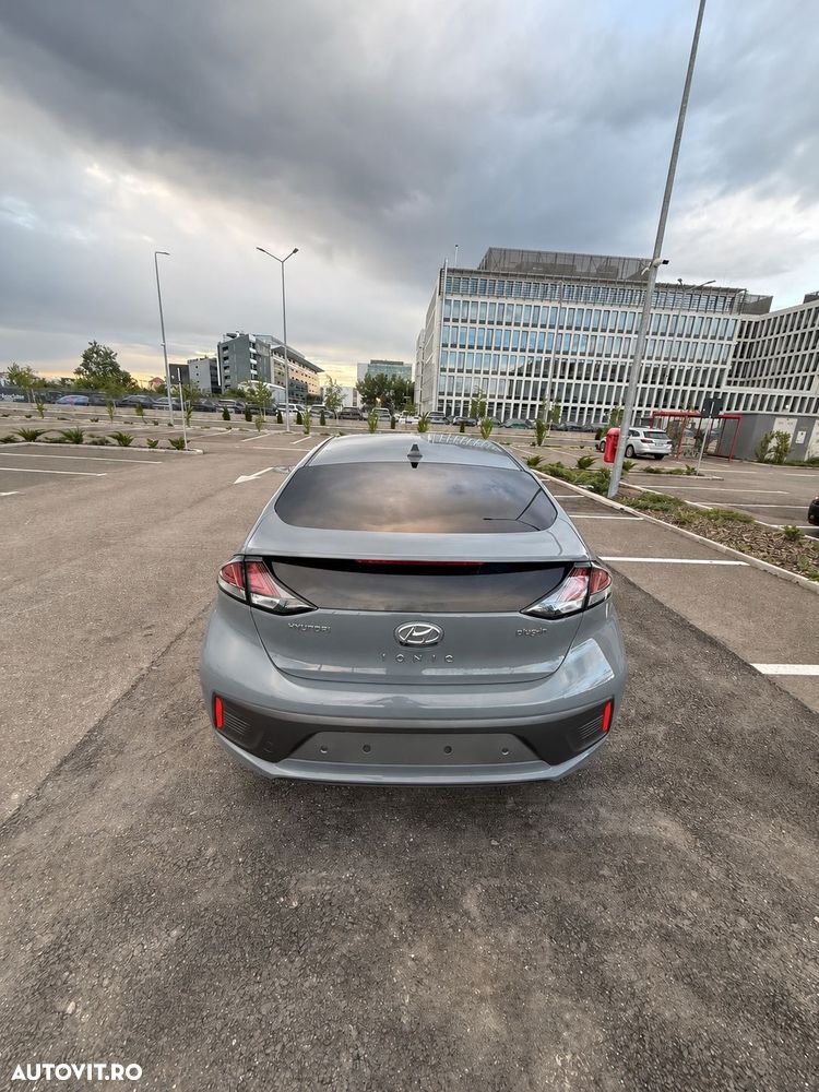 Hyundai IONIQ - 5