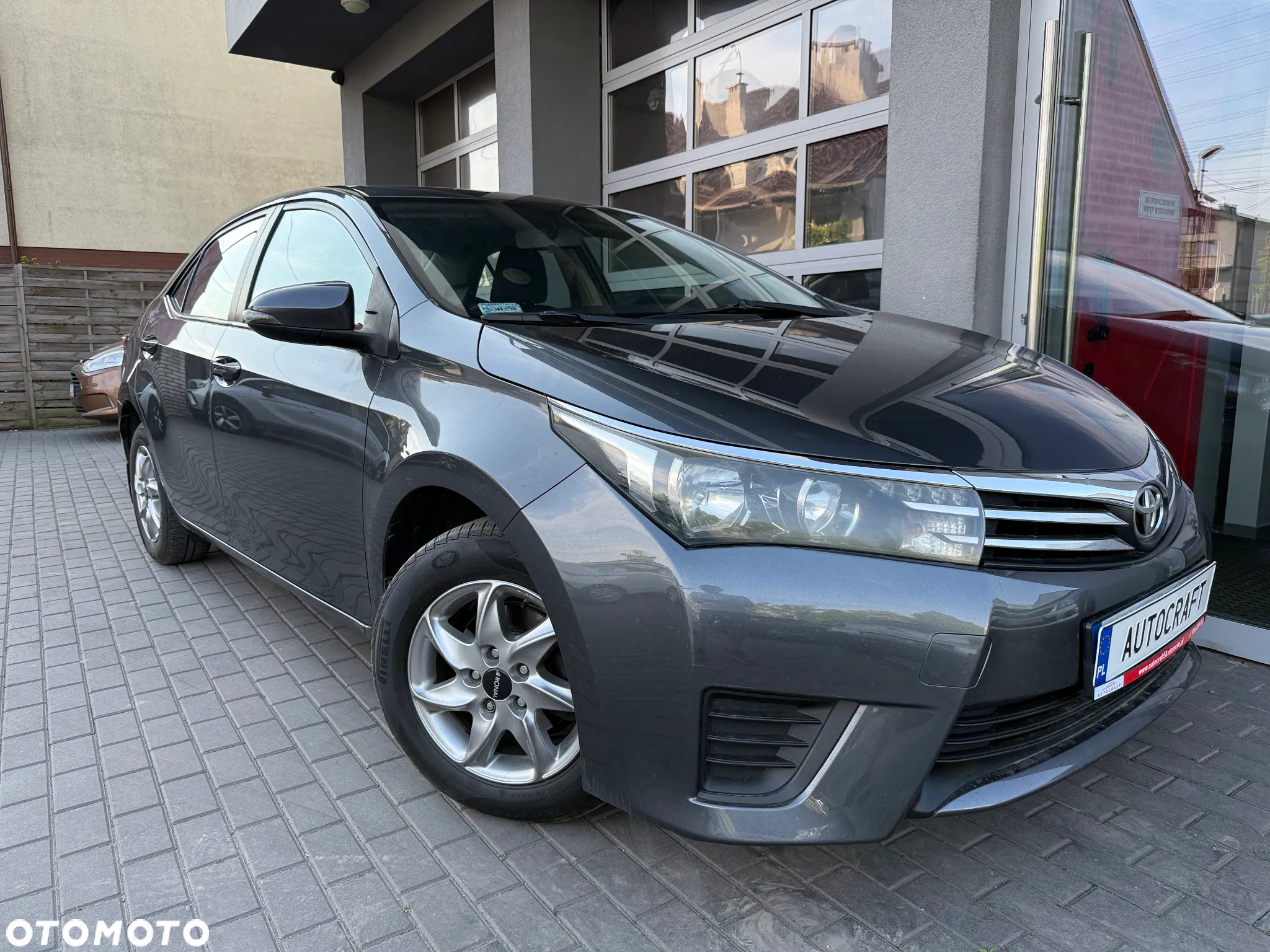Toyota Corolla 1.33 Active - 12