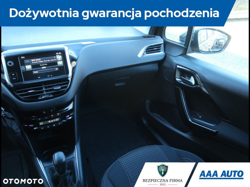 Peugeot 208 - 9