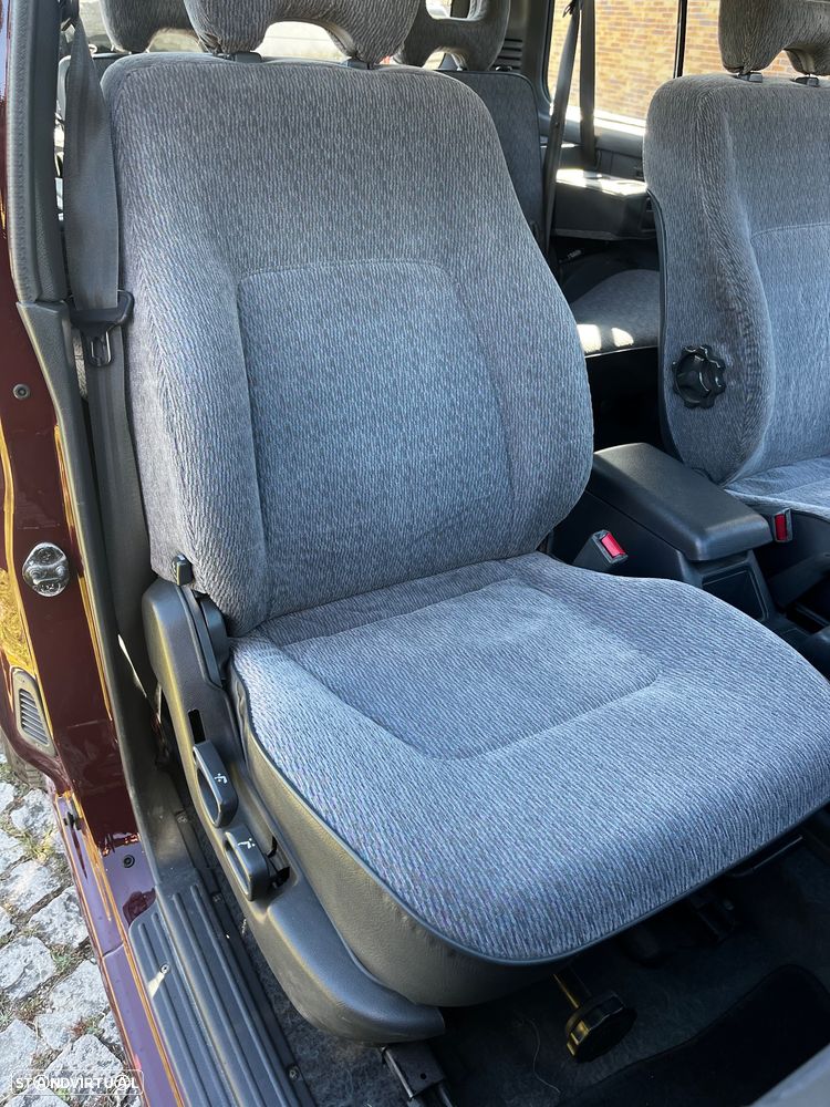 Mitsubishi Pajero 2.5 TDi GLX - 26