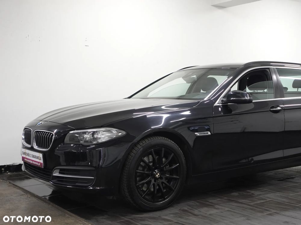 BMW Seria 5 525d xDrive Sport-Aut Modern Line - 14