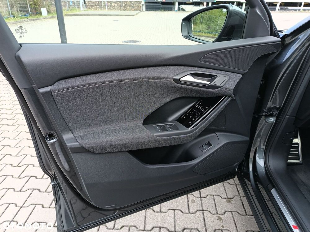 Audi Q6 e-tron 83kWh - 11