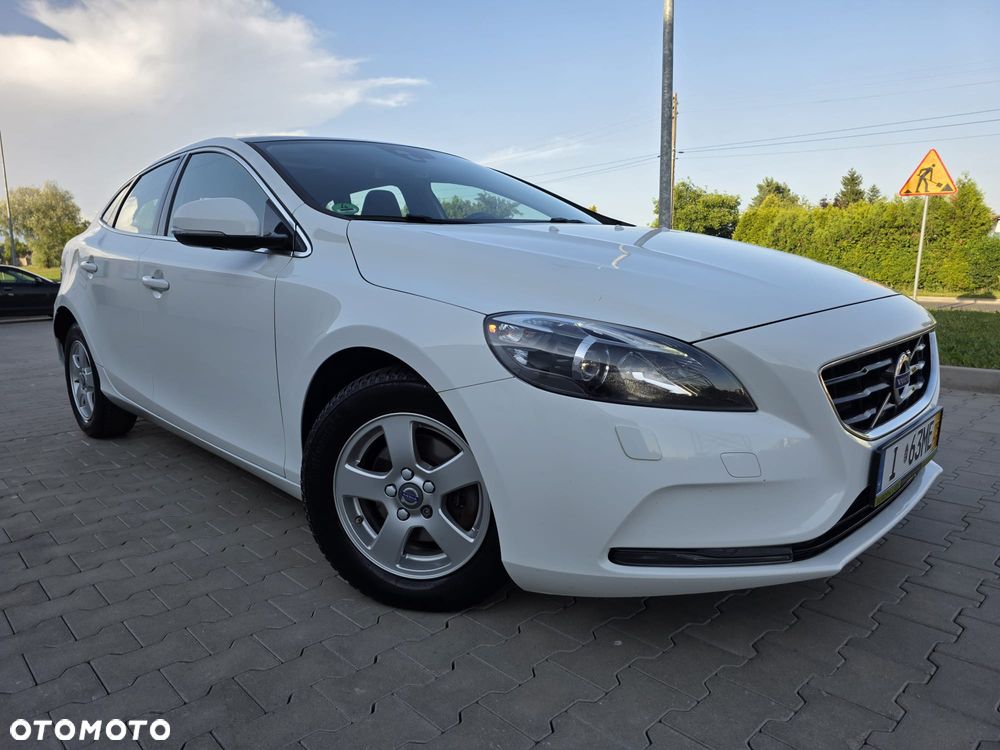 Volvo V40 D2 - 8