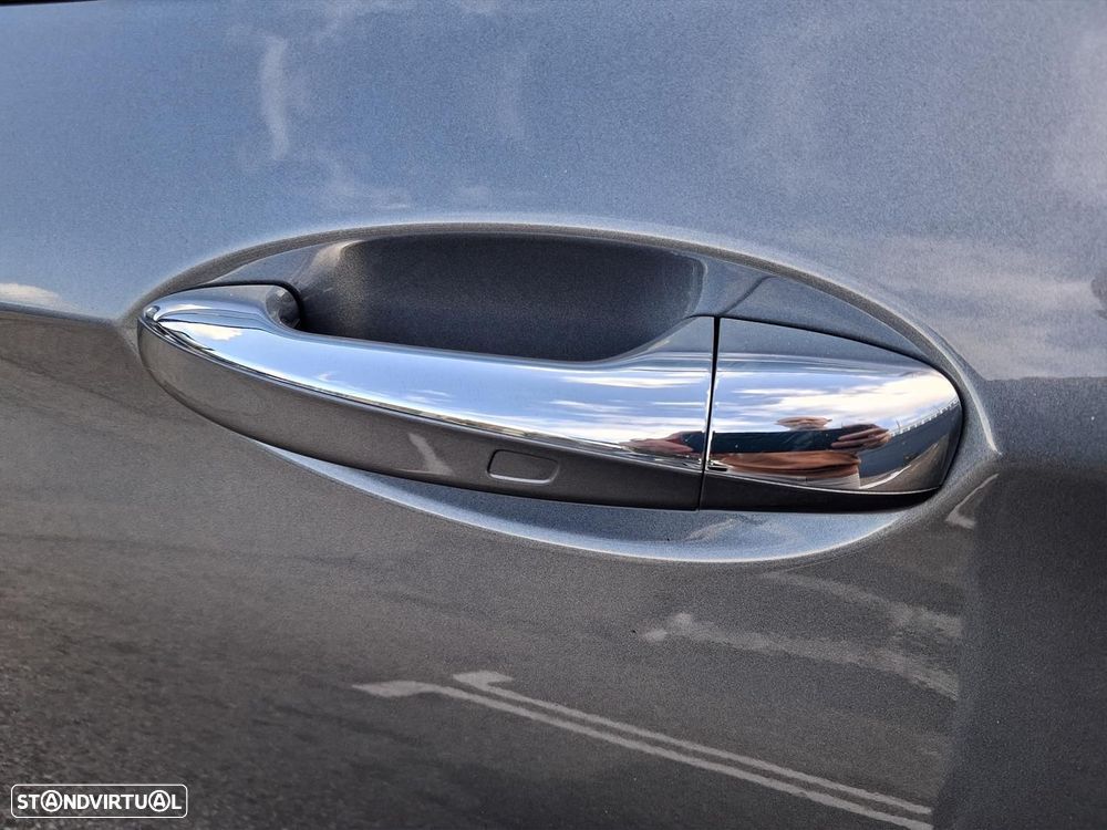 Mercedes-Benz E 300 de AMG Line - 8