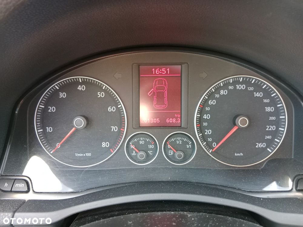 Volkswagen Golf - 13