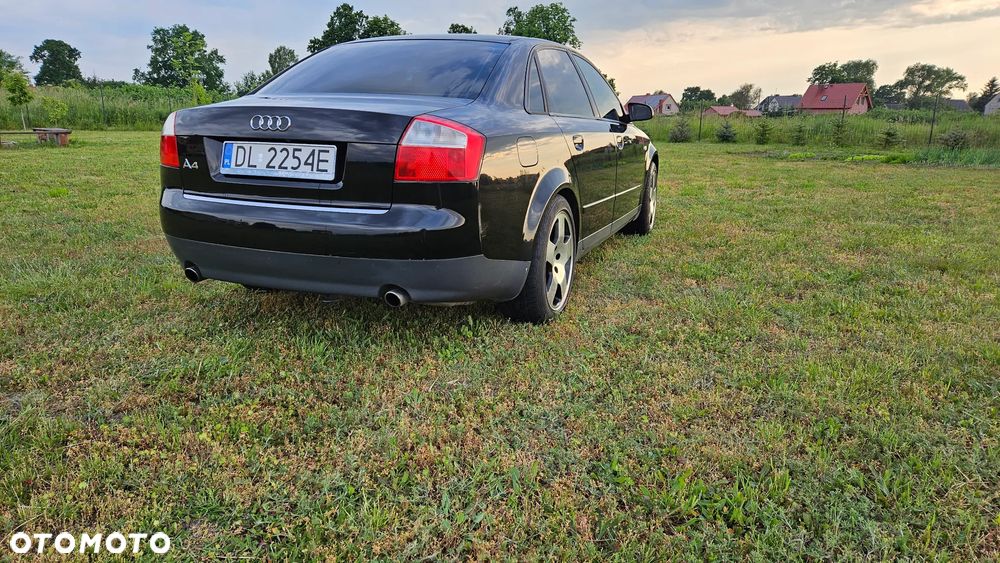 Audi A4 Limousine 1.8T - 10
