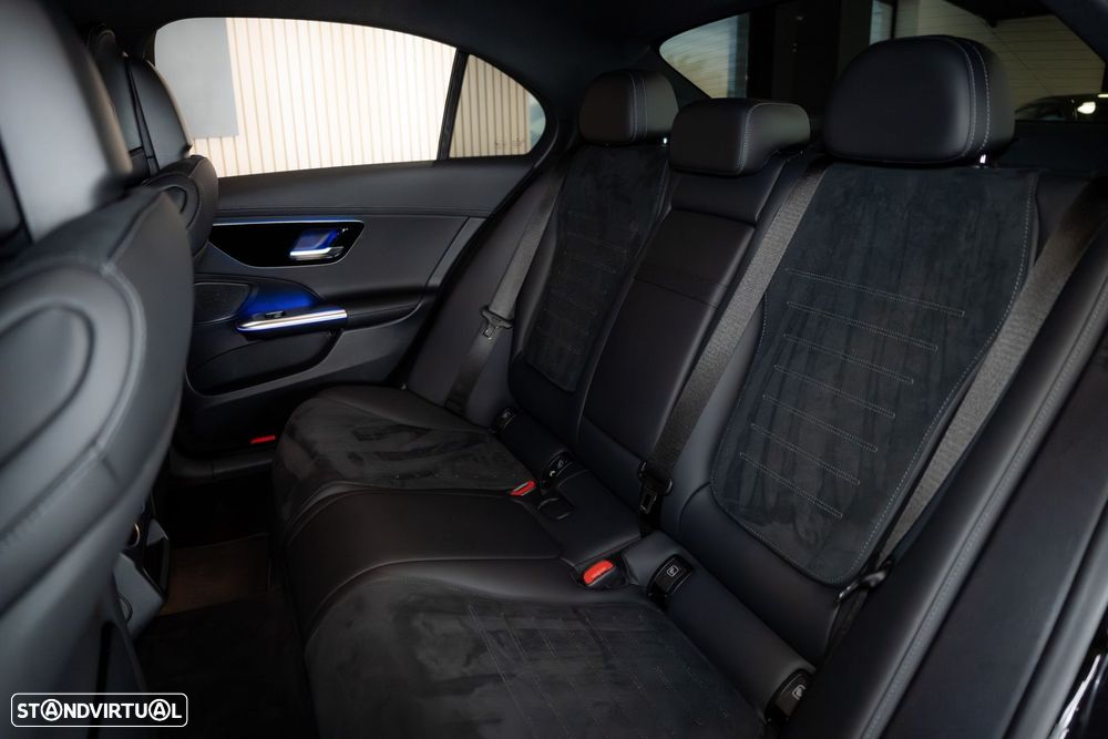 Mercedes-Benz C 300 e AMG Line - 34