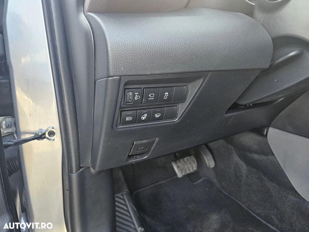 Toyota Yaris - 24