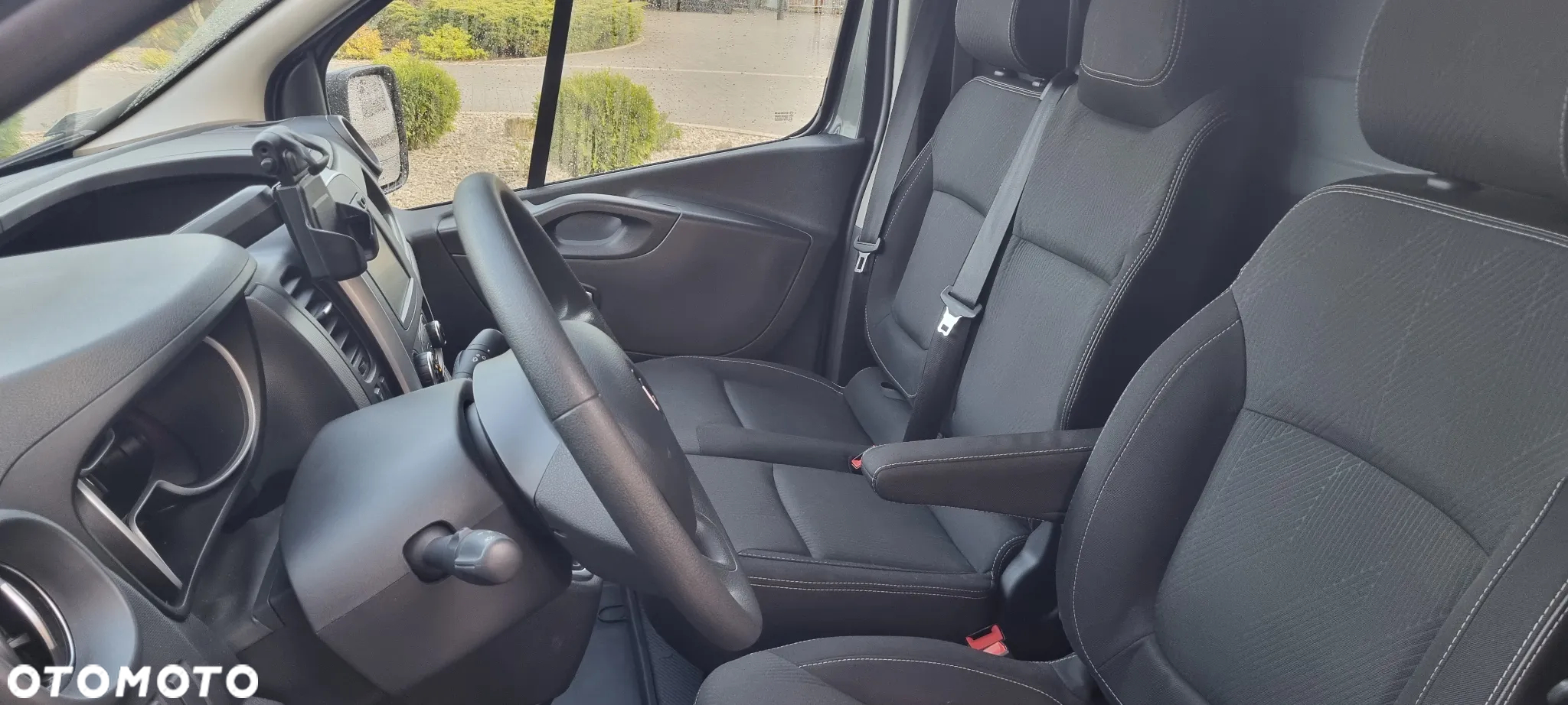 Renault Trafic - 12