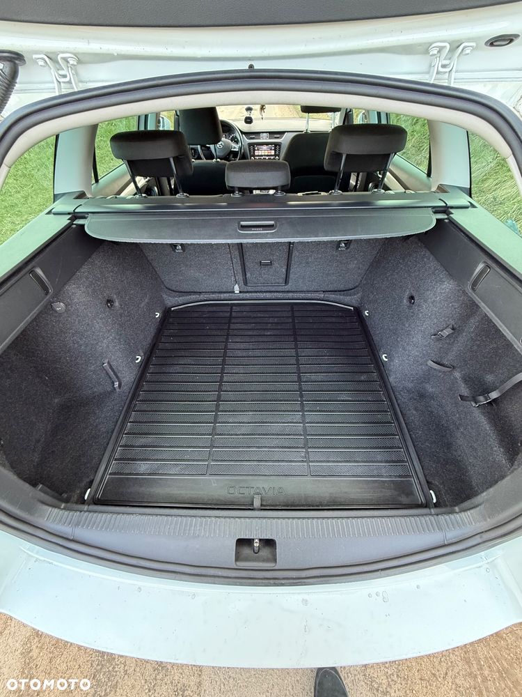 Skoda Octavia 2.0 TDI DSG Ambition - 12