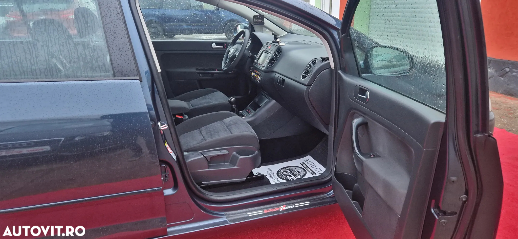 Volkswagen Golf Plus 1.6 TDI DPF BlueMotion Technology Team - 20
