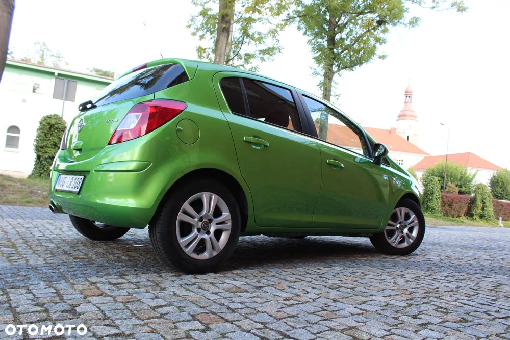 Opel Corsa 1.2 16V Enjoy - 14