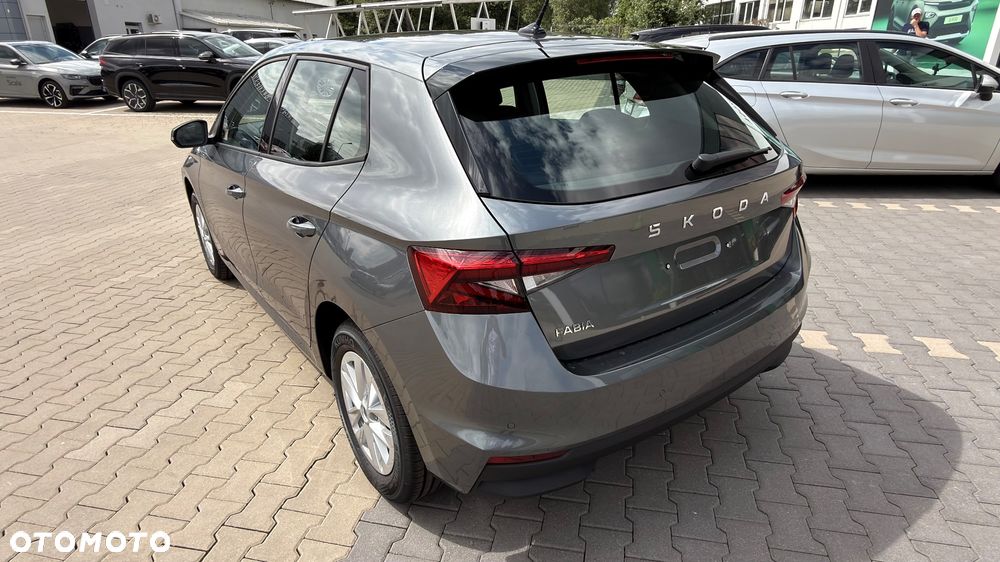 Skoda Fabia 1.0 TSI Drive DSG - 4