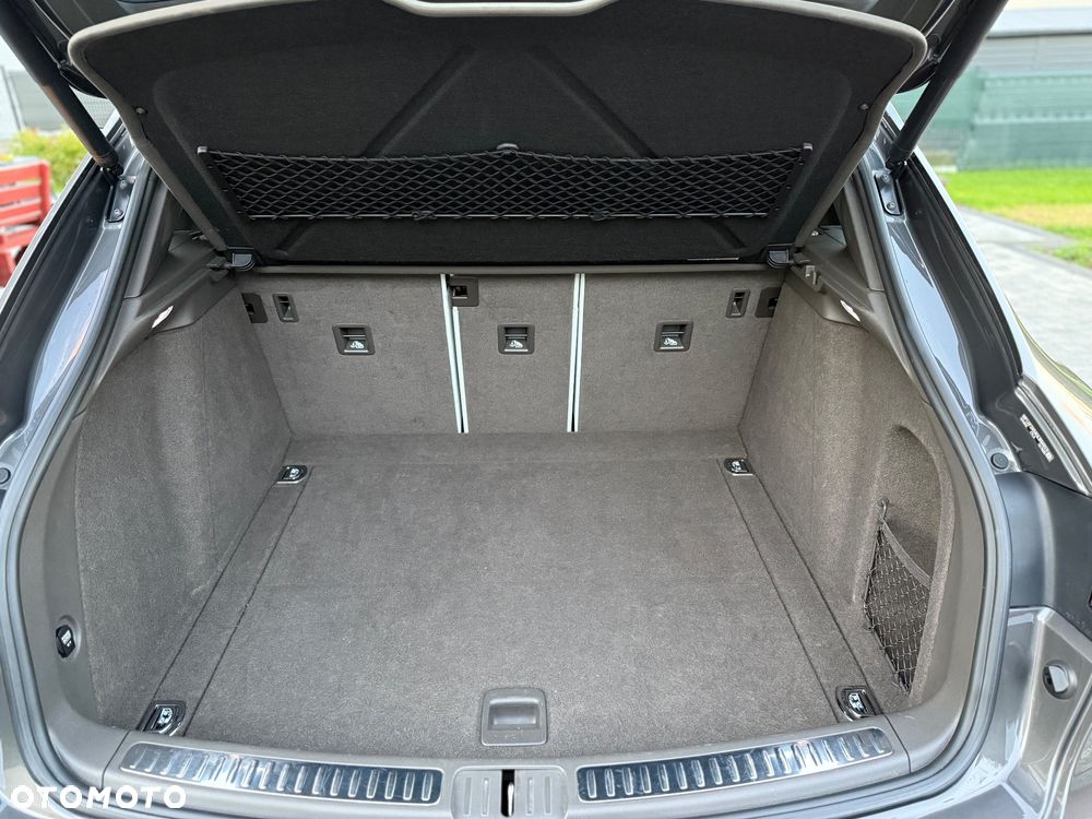 Porsche Macan Turbo PDK - 25
