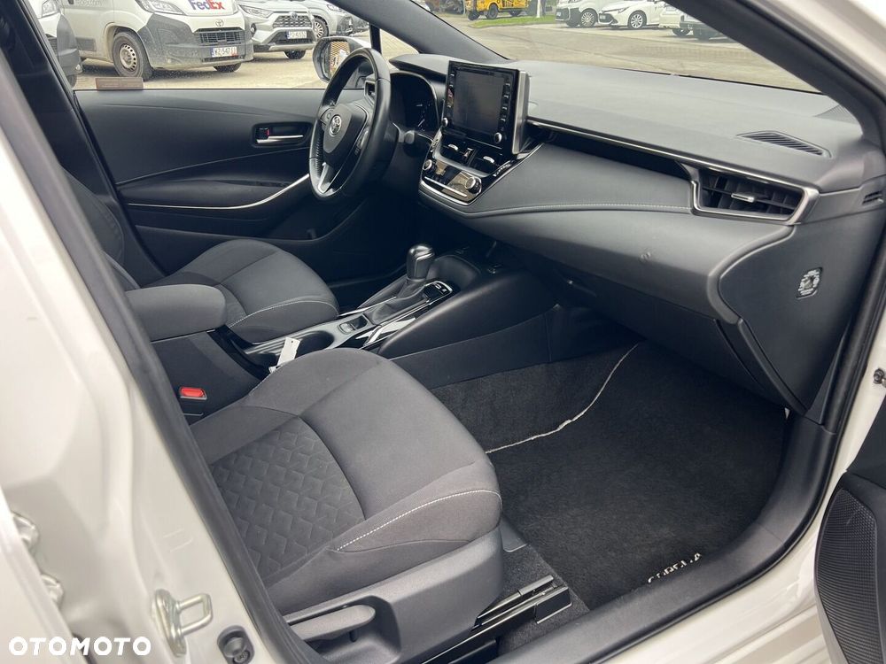 Toyota Corolla 1.8 Hybrid Comfort - 24