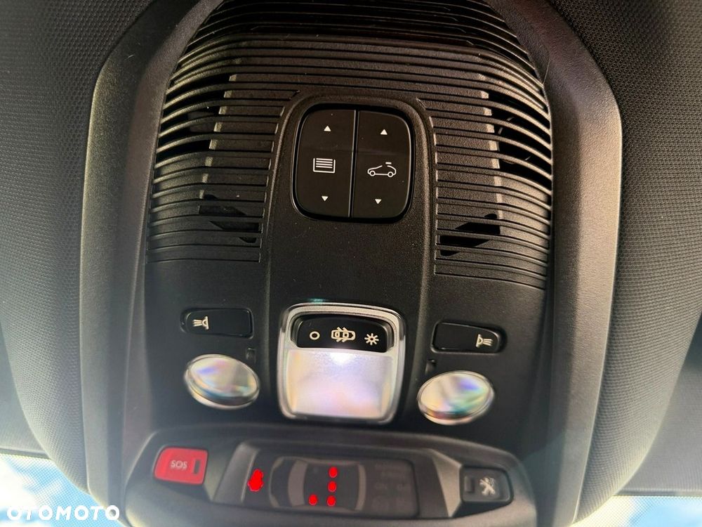 Peugeot 3008 - 24