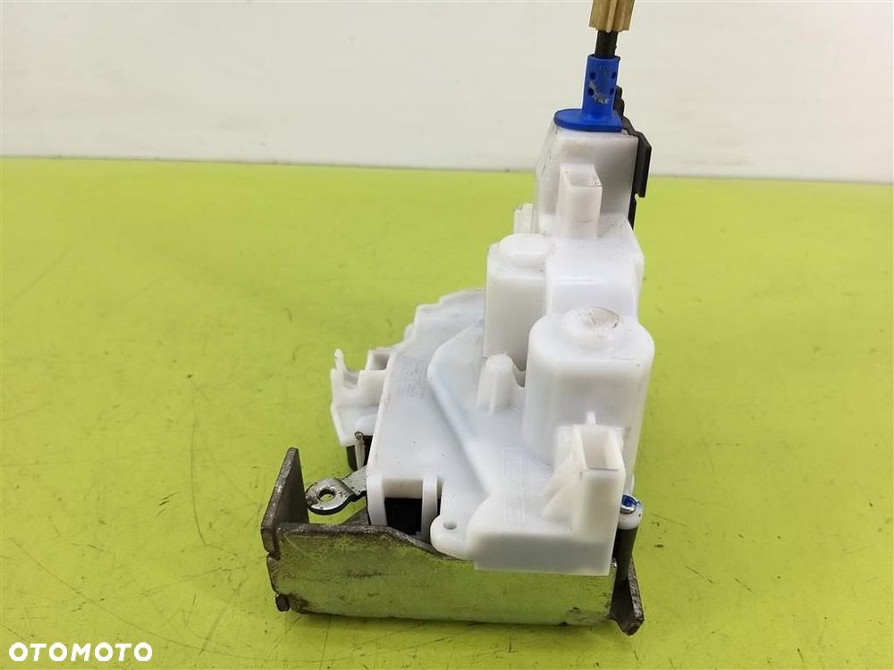 Zamek drzwi przód prawy Fiat Doblo II 2009-2014 51817366 ORYGINAŁ - 4