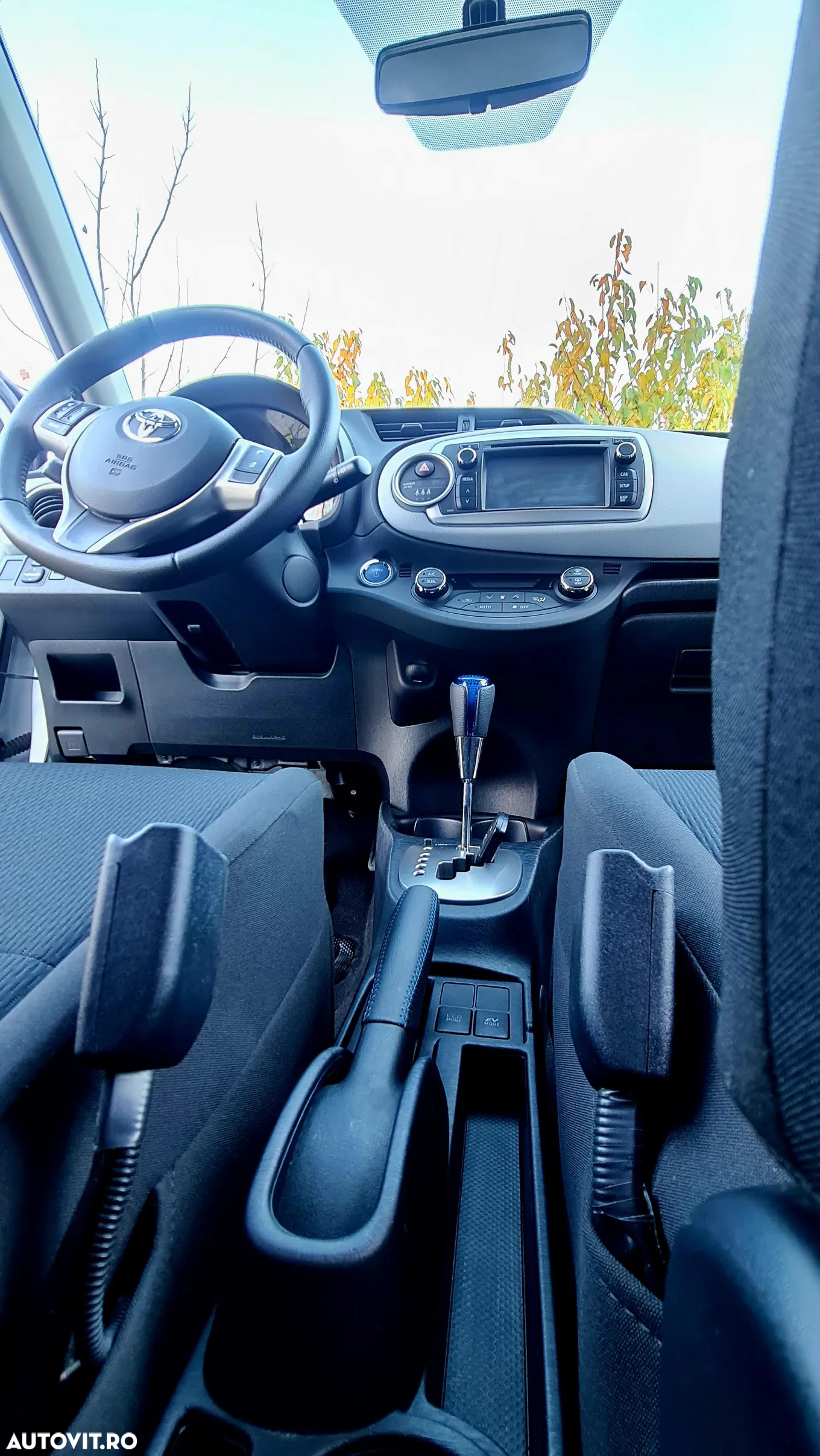 Toyota Yaris - 25