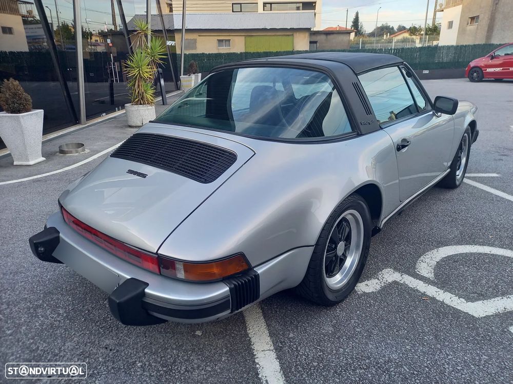 Porsche 911 Série F - 3
