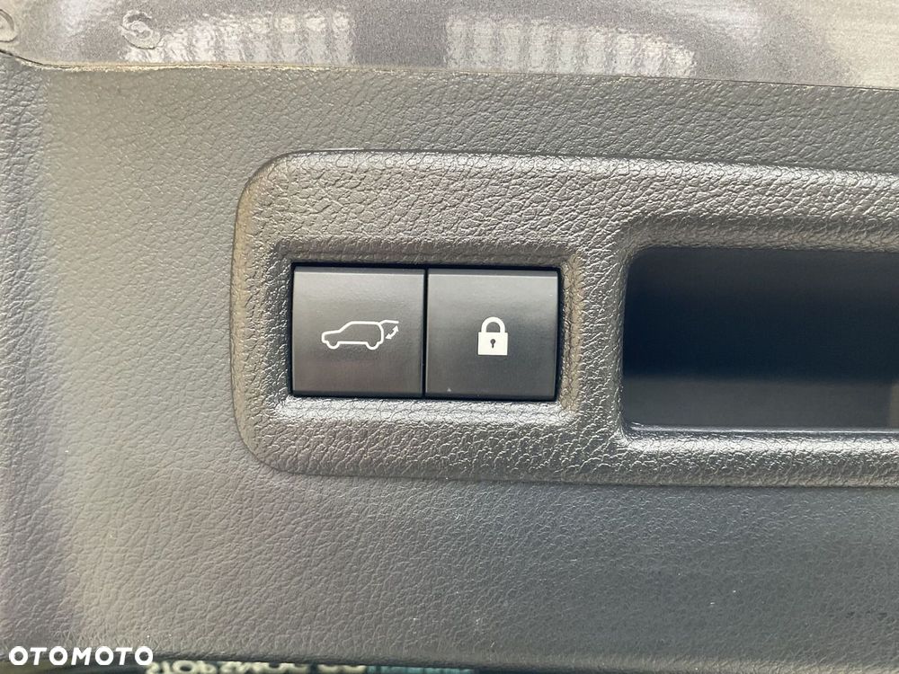 Lexus NX 300h F Sport Edition AWD - 35