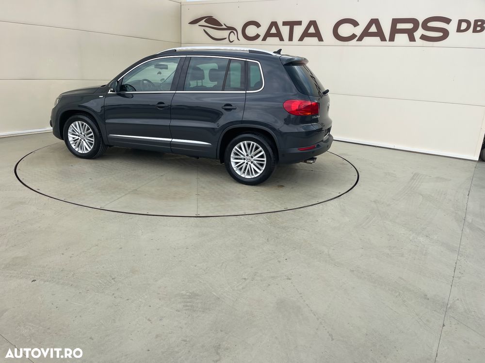 Volkswagen Tiguan 2.0 TDI SCR BlueMotion Technology Sport & Style - 8