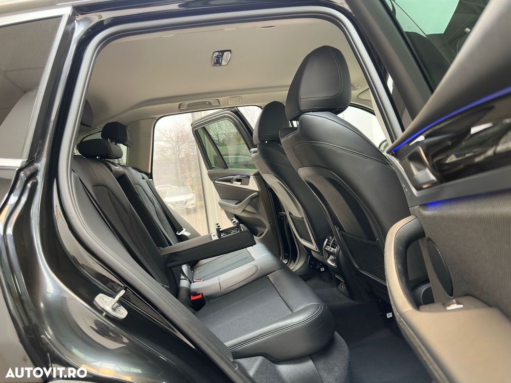 BMW X3 xDrive20d AT xLine - 10