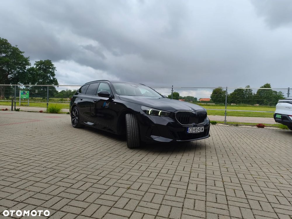 BMW Seria 5 520d xDrive mHEV - 22