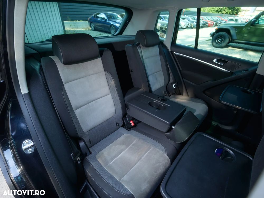 Volkswagen Tiguan - 27