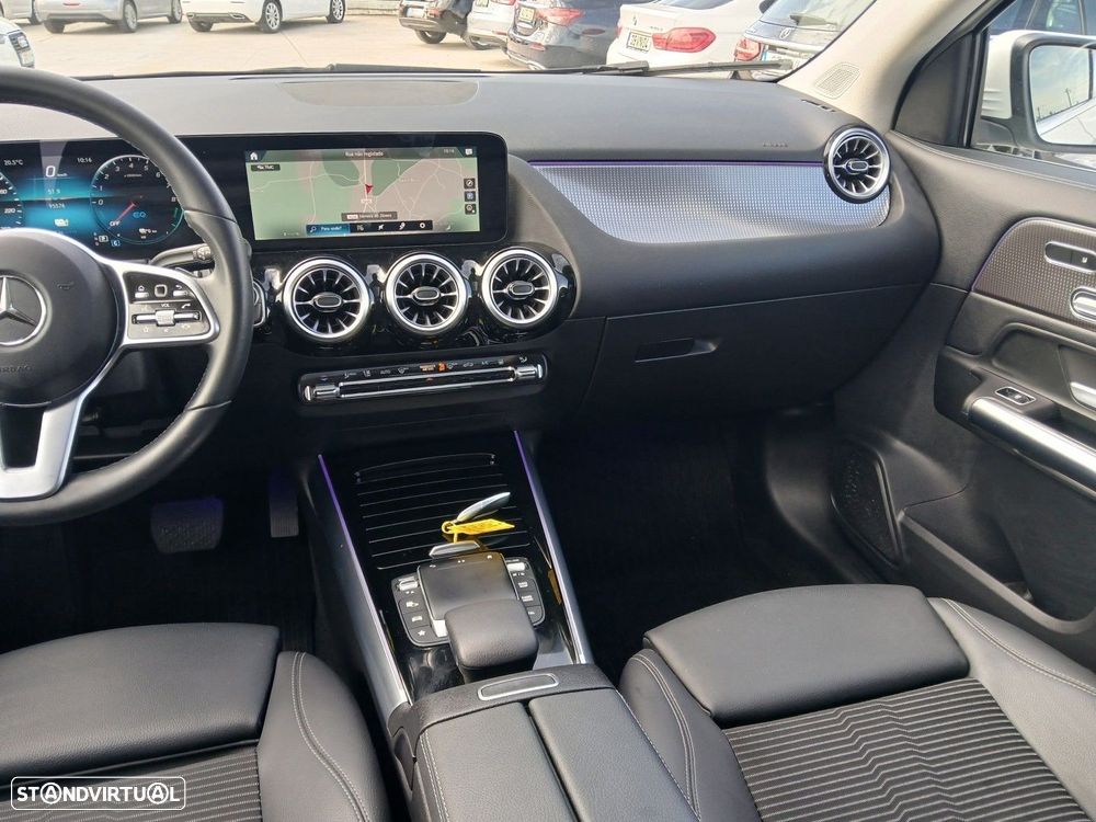 Mercedes-Benz GLA 250 e 8G-DCT - 22