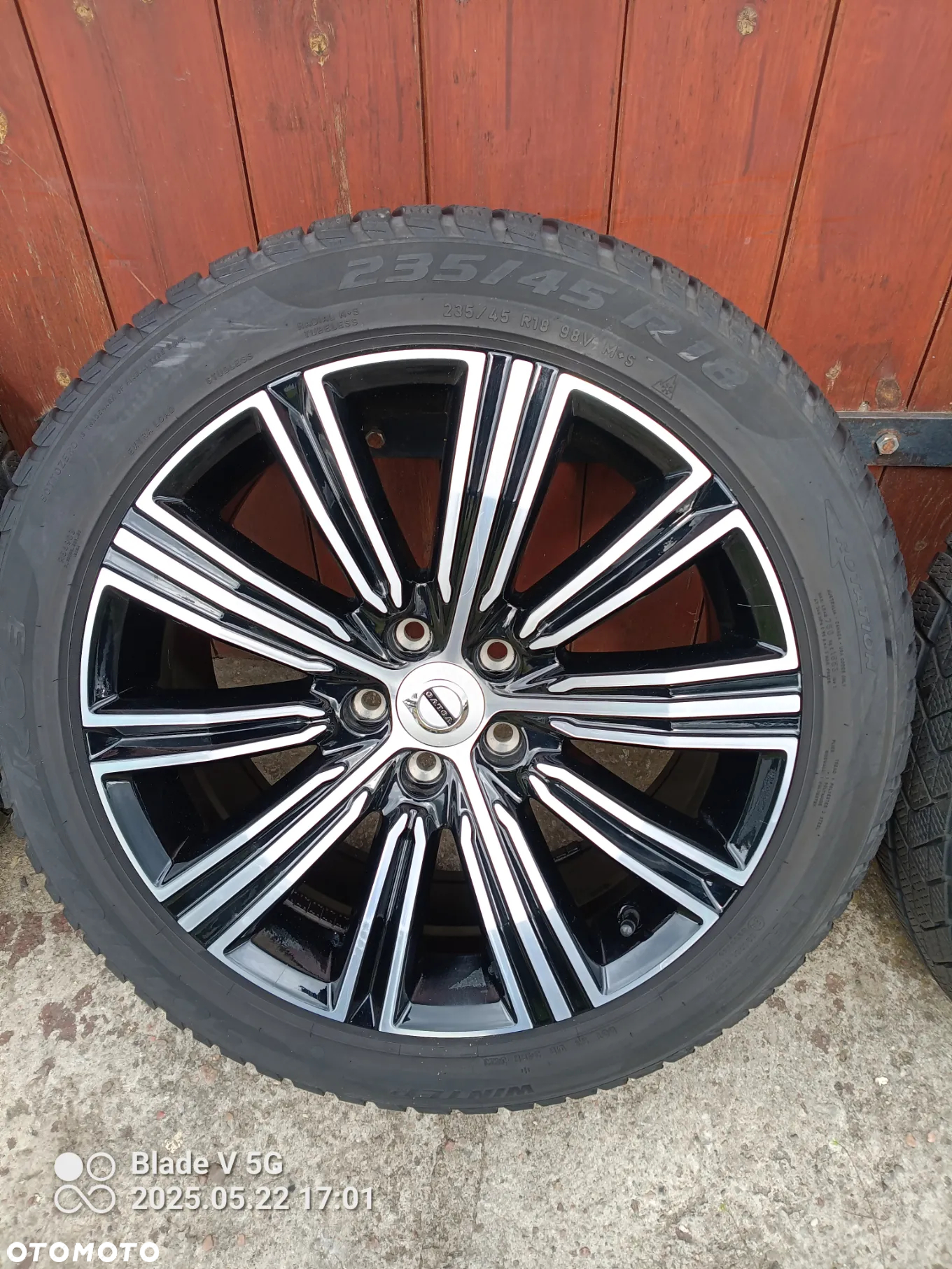 Felgi z oponami zimowymi 235/45 R18 Volvo V60 S60 R-Design - 6