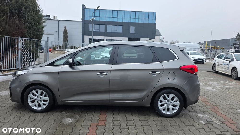 Kia Carens 1.7 CRDi Business Line 7os 7DCT - 3