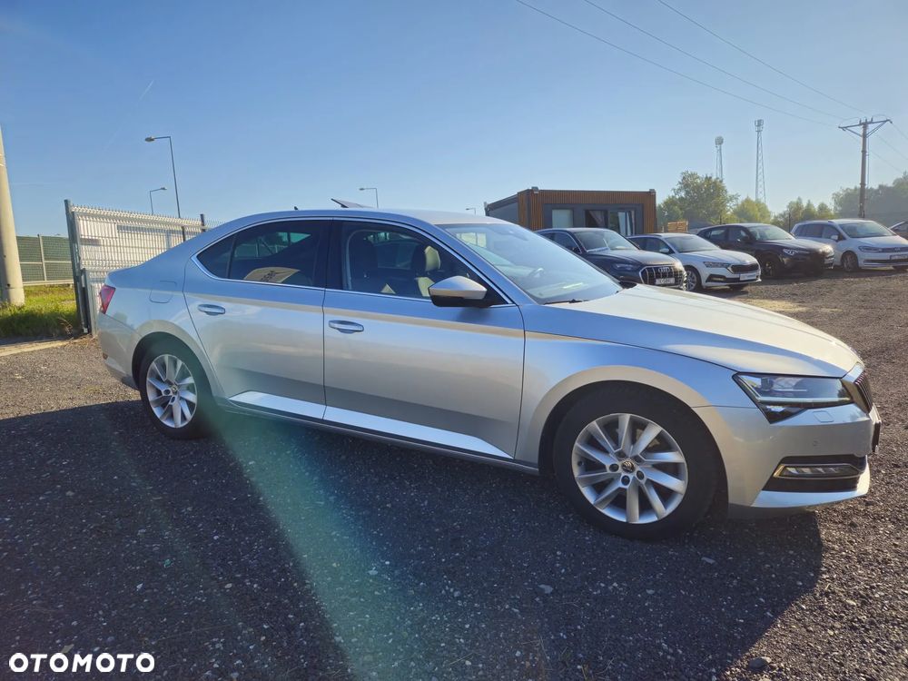 Skoda Superb 2.0 TDI SCR 4x4 Style DSG - 5