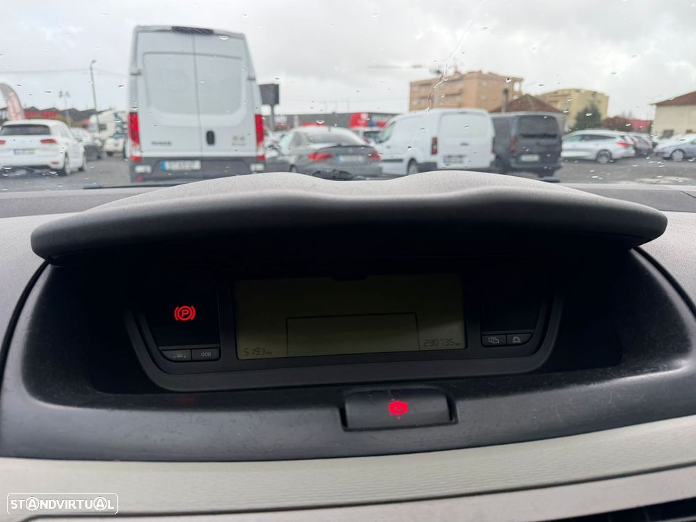 Citroën C4 Grand Picasso 1.6 HDi Confort - 29