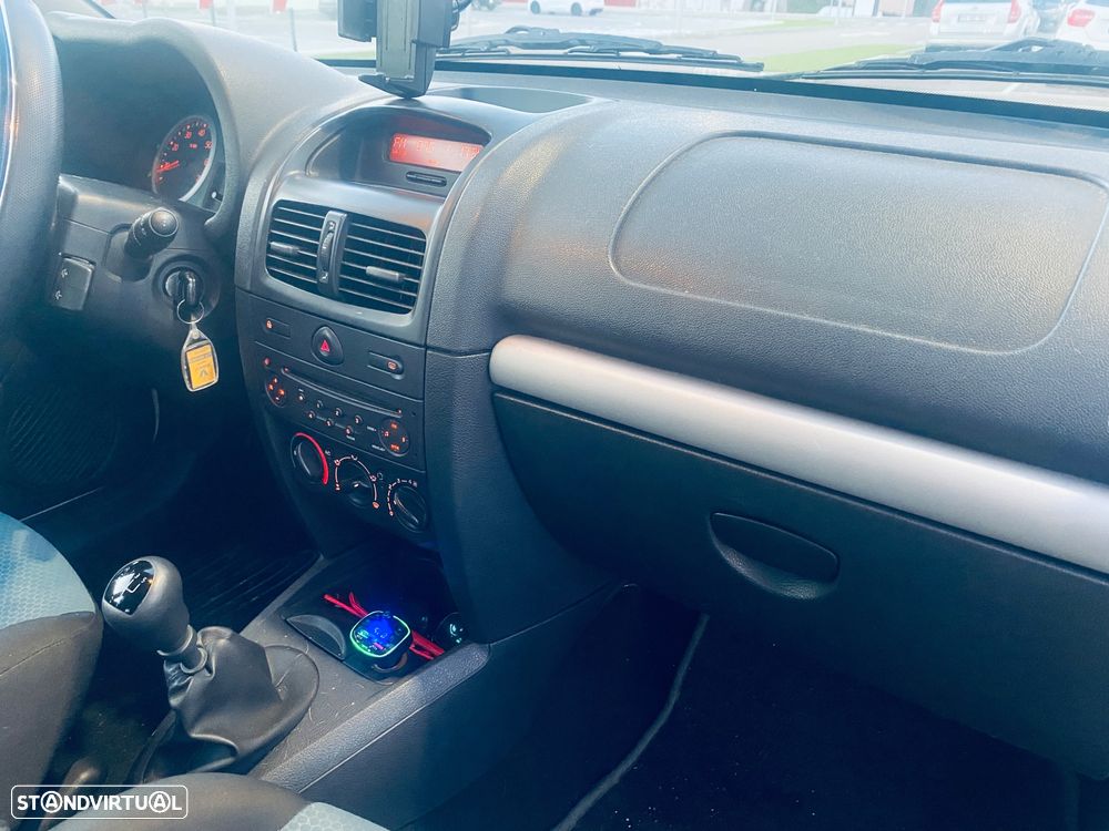 Renault Clio 1.2 16V SE Storia - 9