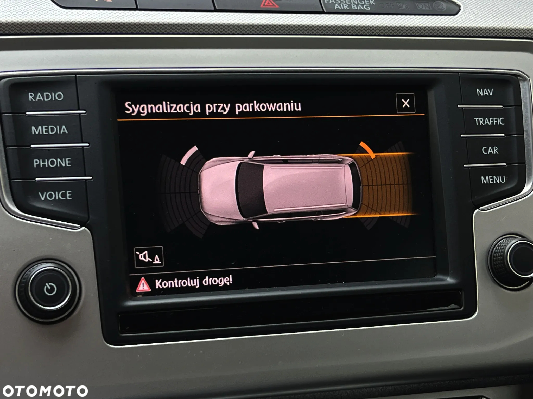 Volkswagen Passat 2.0 TDI Business DSG - 31
