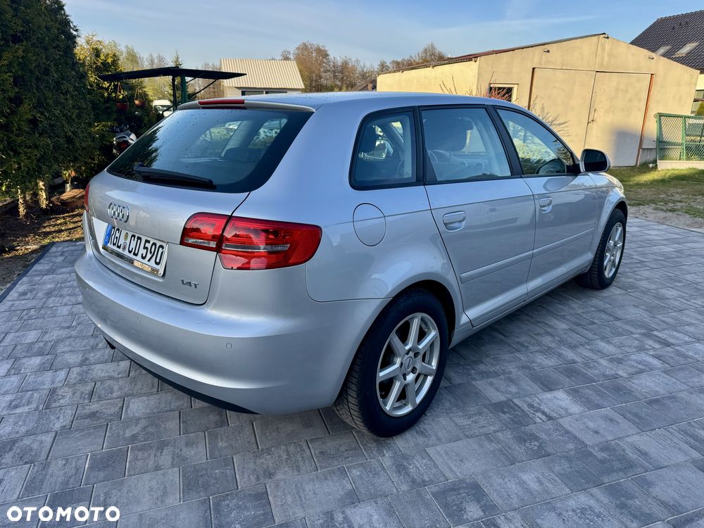 Audi A3 Sportback - 4