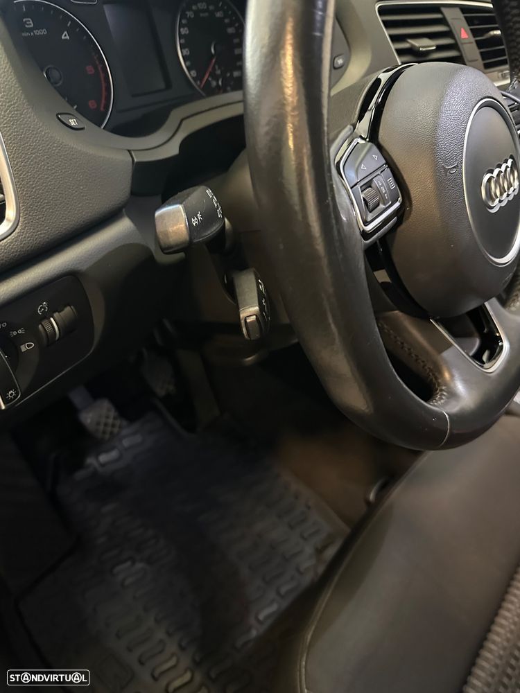 Audi Q3 2.0 TDI Design - 10