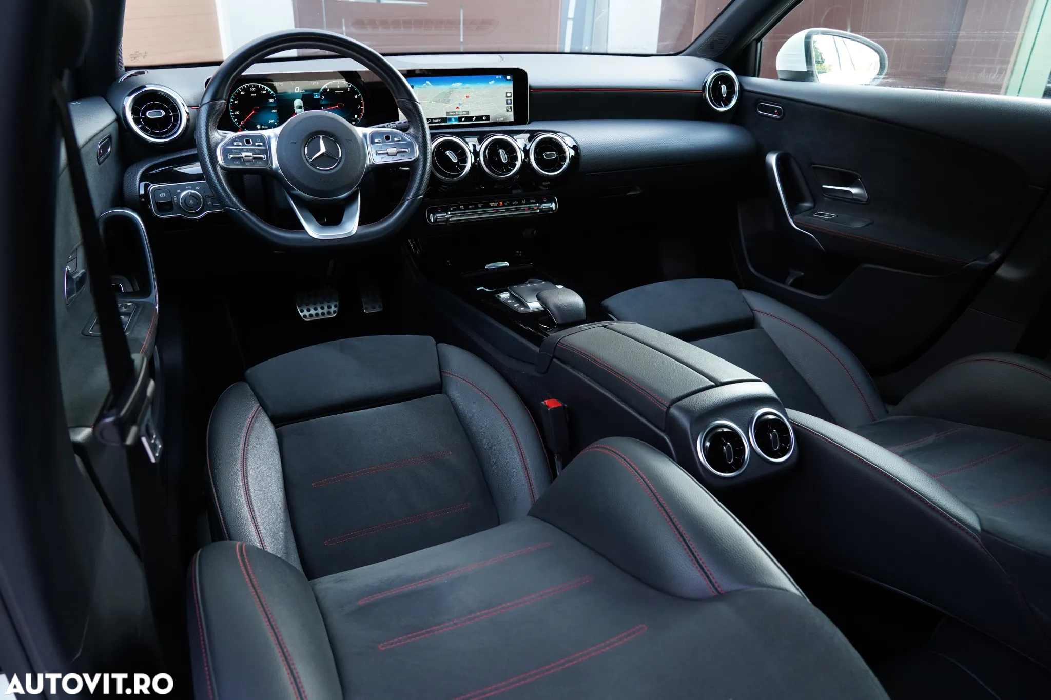 Mercedes-Benz A 200 7G-DCT AMG Line - 10