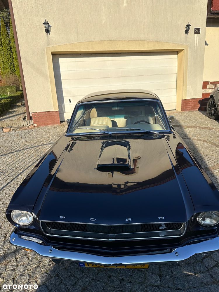 Ford Mustang - 2