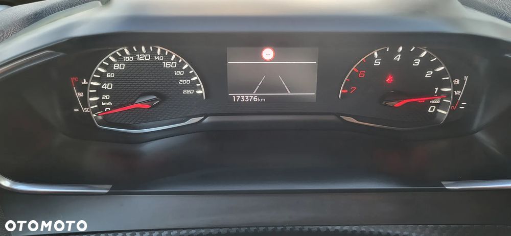 Peugeot 208 1.5 BlueHDi Signature S&S - 10