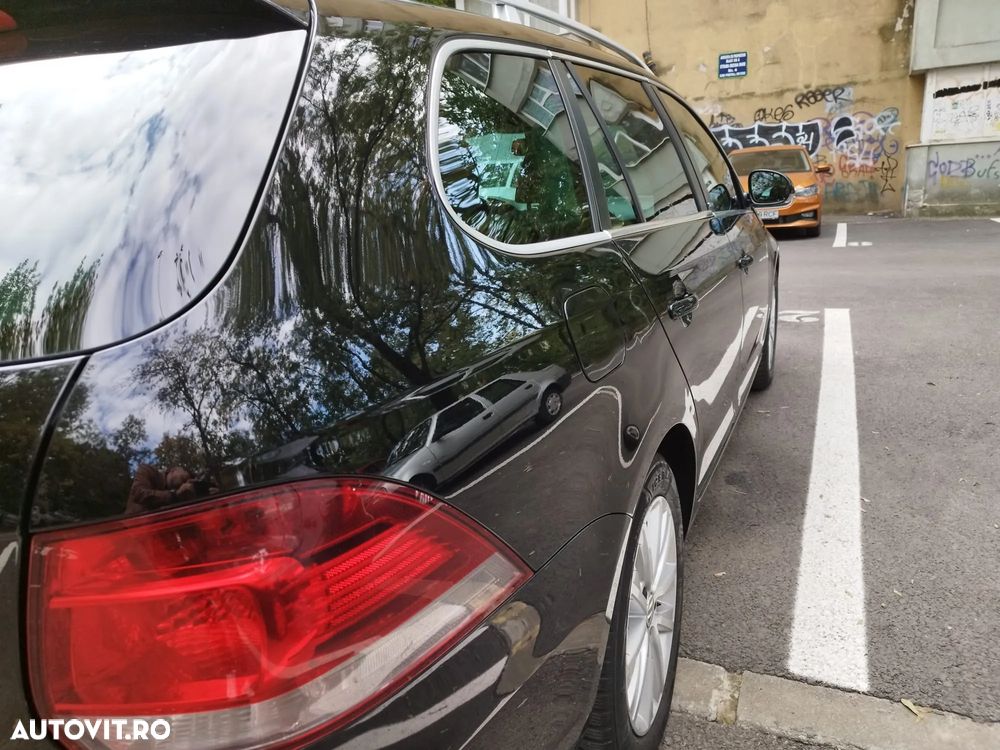 Volkswagen Golf 1.6 TDI DPF Highline - 4