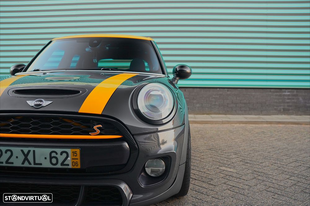 MINI 5 Portas Cooper S Aut. - 30