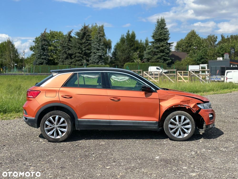 Volkswagen T-Roc - 9