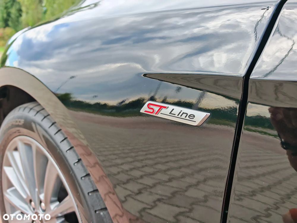 Ford Focus 1.5 EcoBoost ST-Line Black ASS - 16